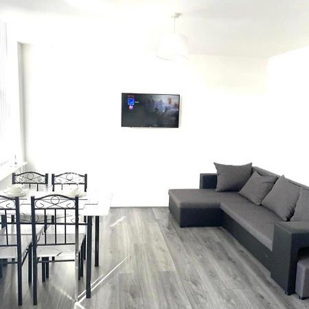 Amhc City Apartments Bradford City Centre One & Two Bedroom Apartments, 24 Hours Express Self Check In, Long Stay Contractors Welcome, Paid Parking Available Nearby Exteriér fotografie