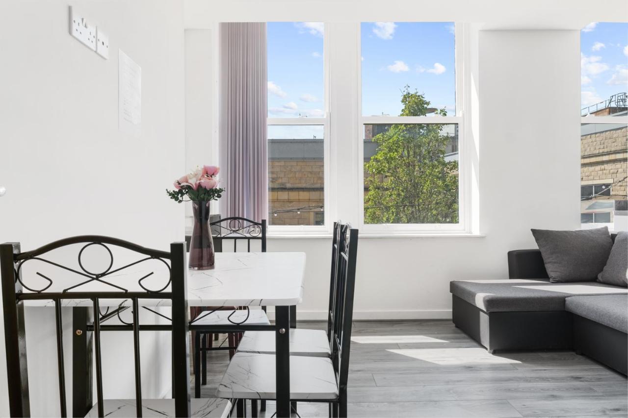 Amhc City Apartments Bradford City Centre One & Two Bedroom Apartments, 24 Hours Express Self Check In, Long Stay Contractors Welcome, Paid Parking Available Nearby Exteriér fotografie